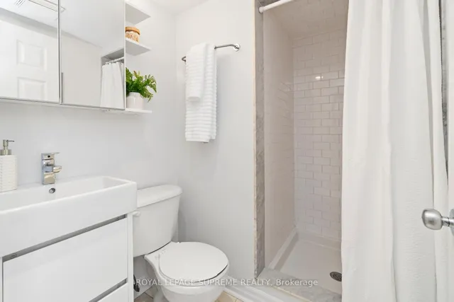 Additional image 16 of 6 Wellesley Pl Unit 37