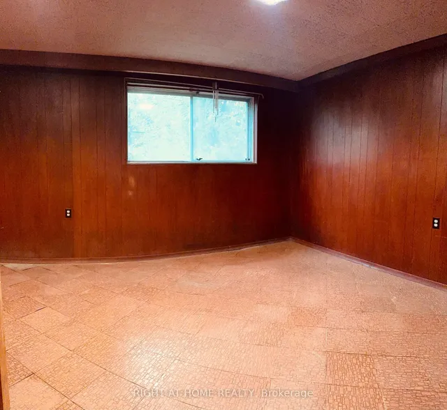 Additional image 7 of 87 FENELON Dr