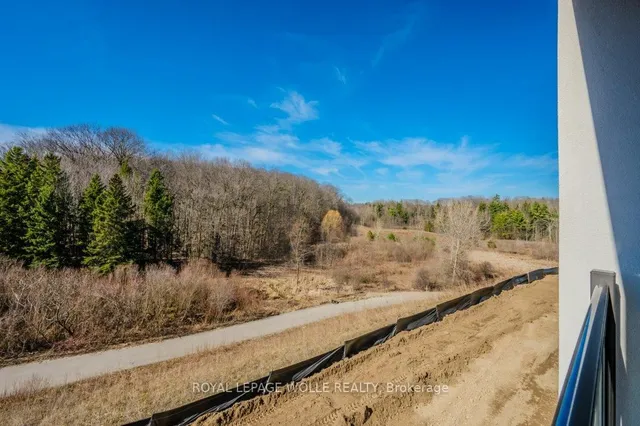 Additional image 27 of 261 Woodbine Ave Unit 24