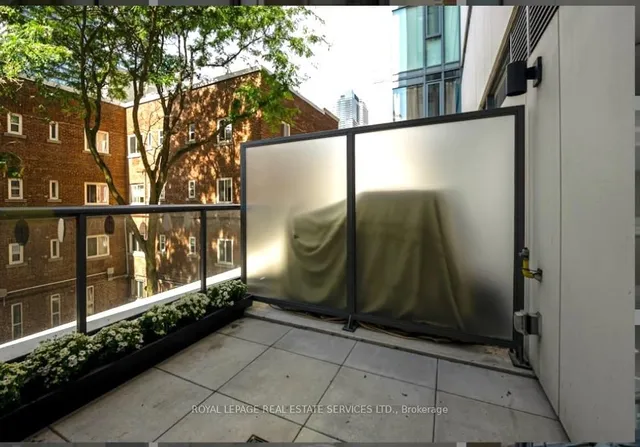 Additional image 17 of 81 Wellesley St Unit 203