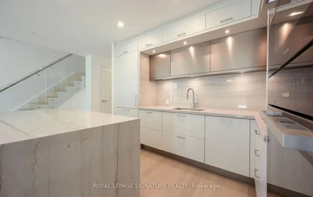 Additional image 13 of 10 In On The Park Dr Unit 105