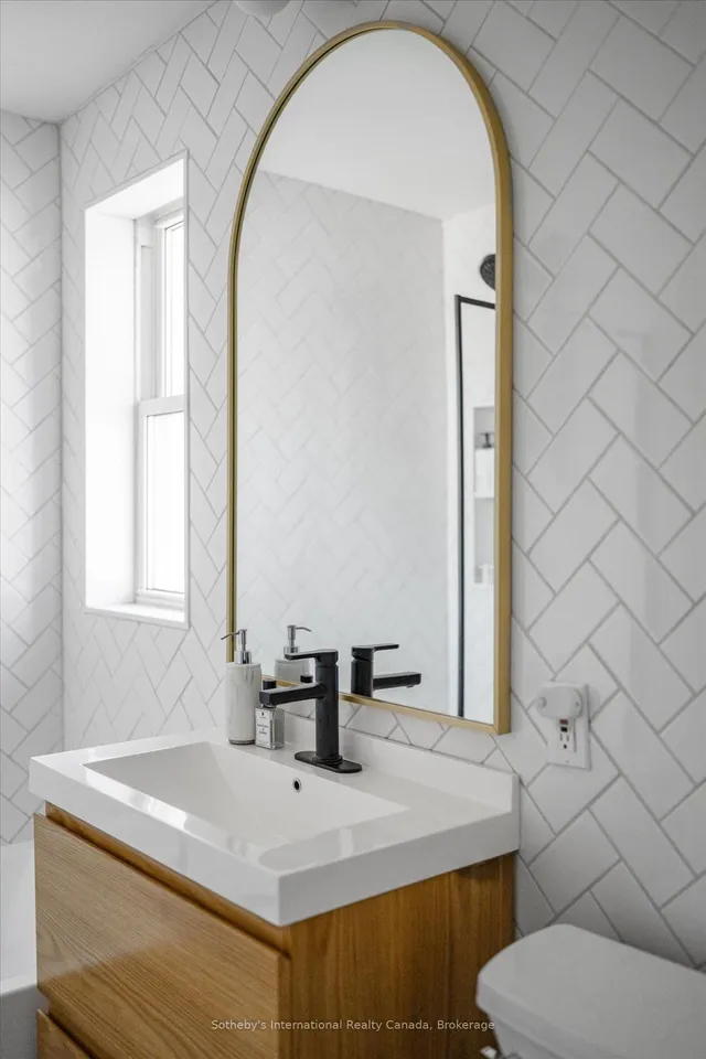 Additional image 24 of 106 Hiltz Ave