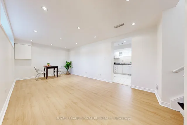 Additional image 22 of 45 Caronport Cres