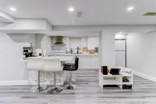 Additional image 21 of 123 Queens Dr