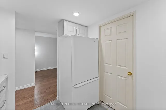 Additional image 10 of 225 Davenport Rd Unit 211