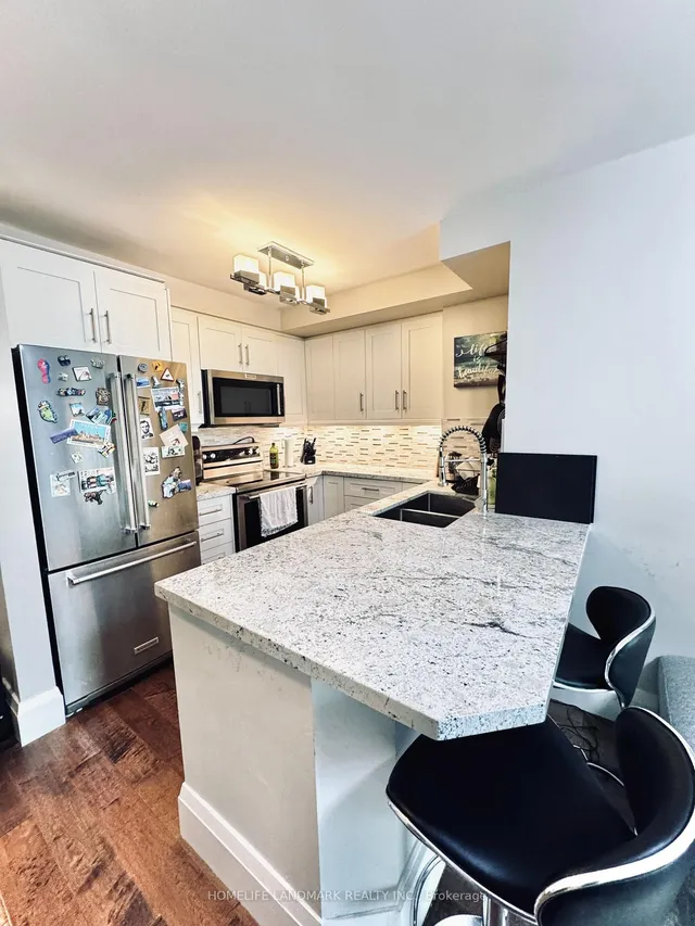 Additional image 34 of 10 Queens Quay Unit 408