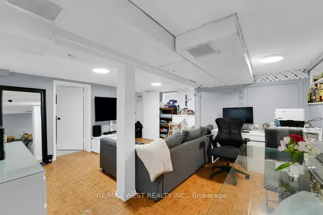 Additional image 30 of 225 Oakwood Ave