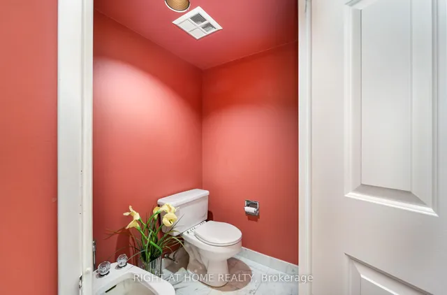 Additional image 18 of 10 Torresdale Ave Unit 904