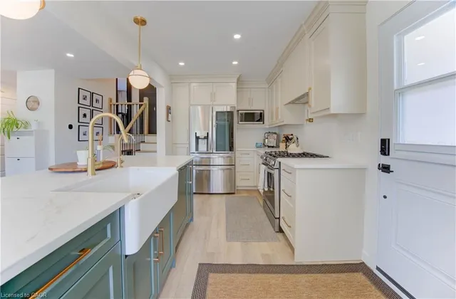 Additional image 11 of 76 Kenwood Dr