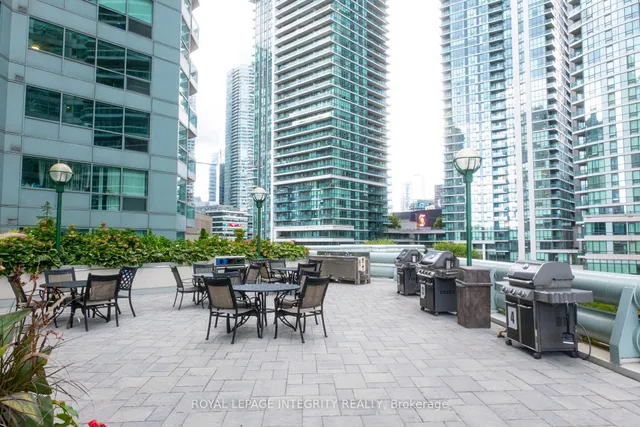 Additional image 44 of 10 Queens Quay Unit 1410
