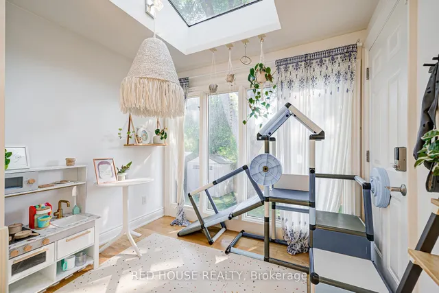 Additional image 13 of 211 Torresdale Ave