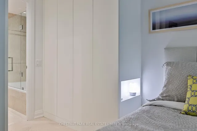 Additional image 19 of 25 Scrivener Sq Unit 201