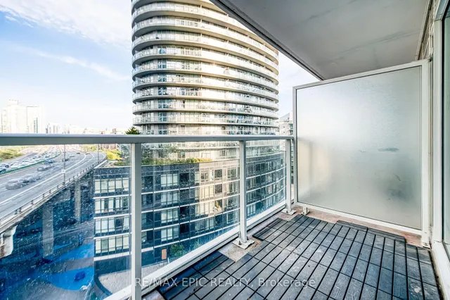 Additional image 34 of 17 Bathurst St Unit 810