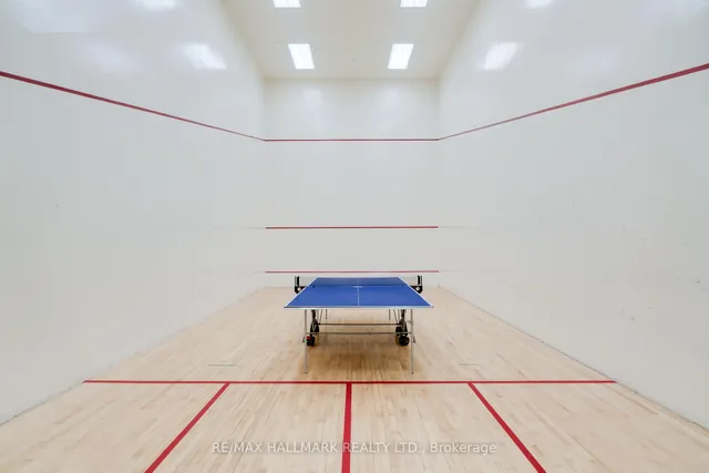 Additional image 17 of 30 Greenfield Ave Unit 1616