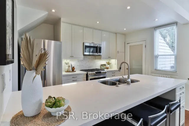 Additional image 16 of 1334 Pape Ave