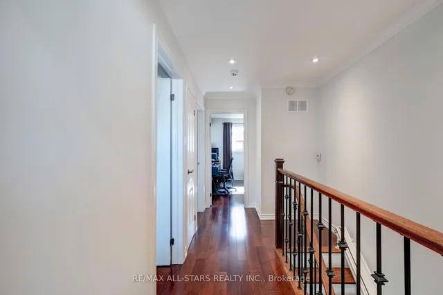 Additional image 18 of 8A Ruthven Pl