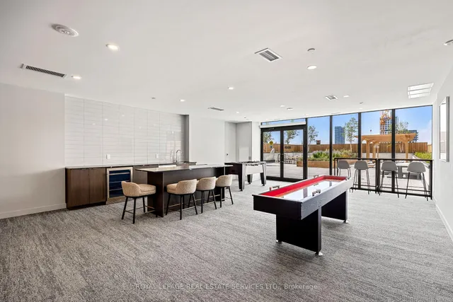 Additional image 25 of 859 The Queensway Unit 708