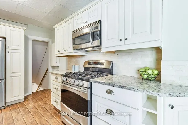 Additional image 15 of 44 Birchmount Rd