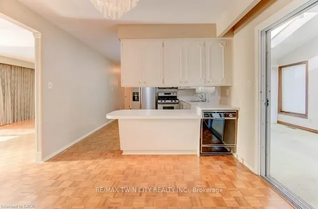 Additional image 30 of 12 Old York Cres