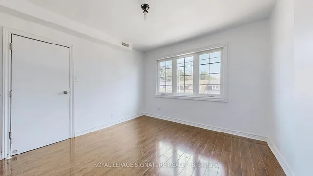 Additional image 9 of 1130 Woodbine Ave