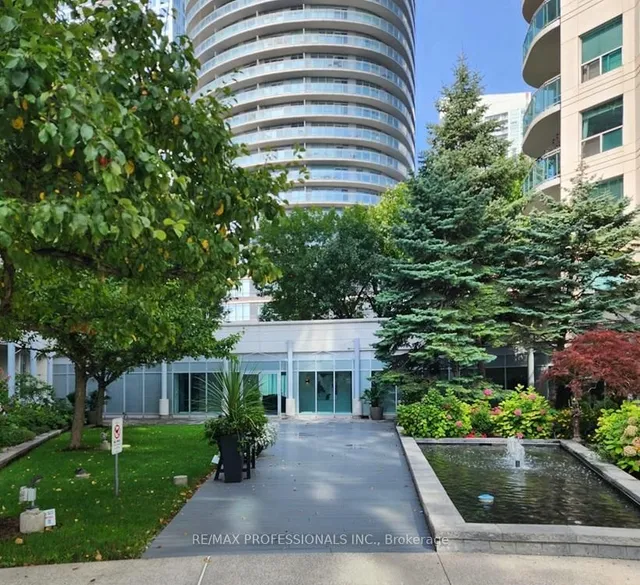 Additional image 27 of 600 Queens Quay Unit 1028