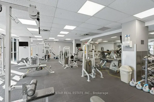 Additional image 30 of 320 Richmond St Unit LPH13