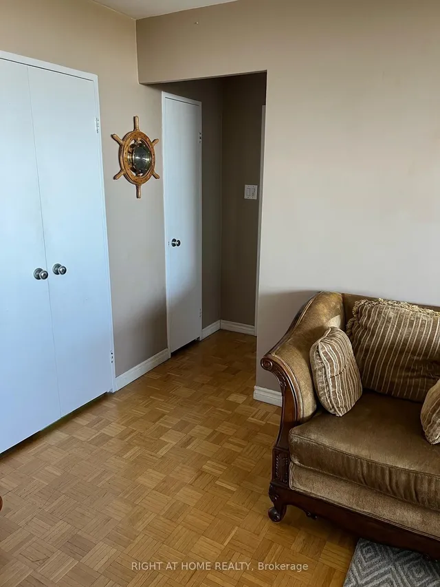 Additional image 15 of 360 Ridelle Ave Unit 1812