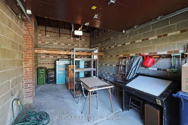 Additional image 28 of 54 Warner Ave