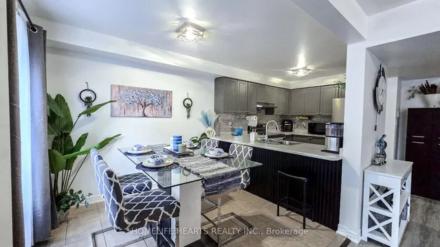 Additional image 11 of 3 Skelding Crt