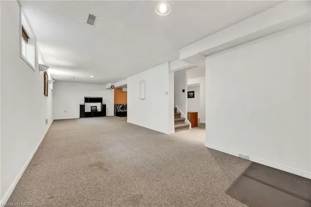 Additional image 21 of 14 Keller Cres