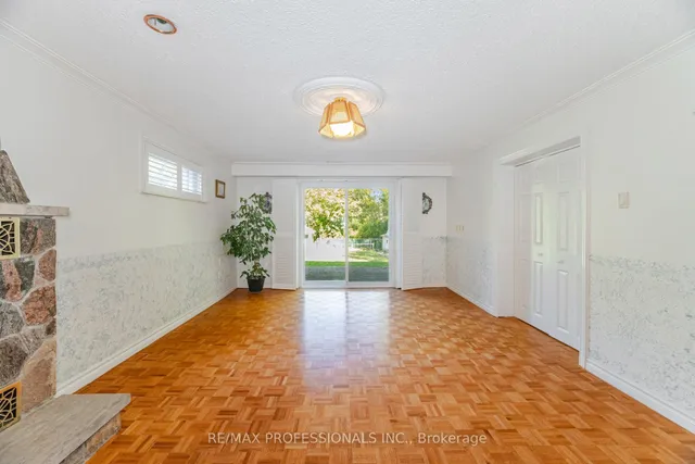 Additional image 32 of 39 Elmcrest Rd