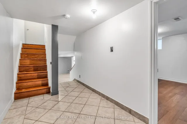 Additional image 32 of 79 Watney Cres