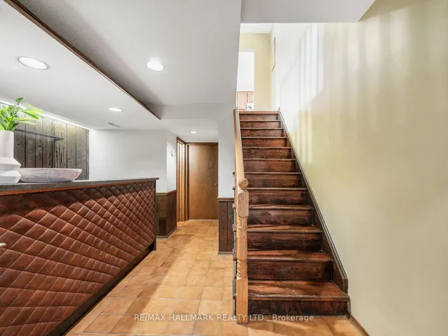 Additional image 34 of 139 Floyd Ave