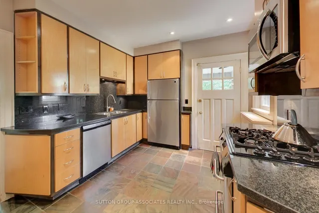 Additional image 16 of 14 Bracondale Hill Rd