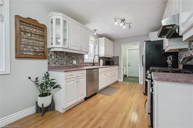 Additional image 15 of 264 Grey Fox Dr