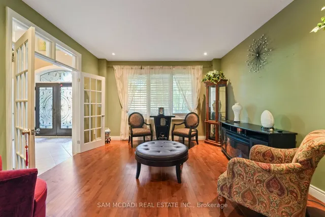 Additional image 42 of 32 Pennsylvania Cres