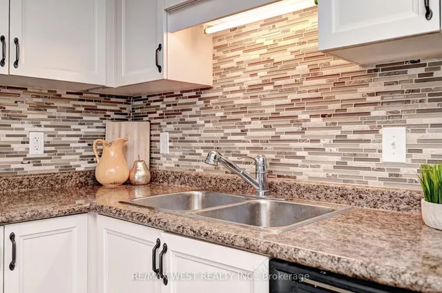 Additional image 15 of 21 Machado St