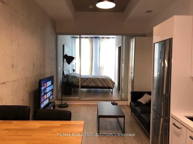 Additional image 6 of 608 Richmond St Unit 210