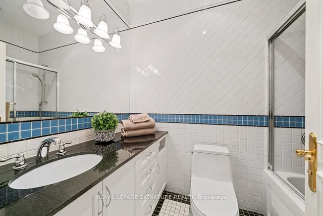 Additional image 9 of 428 Glengrove Ave