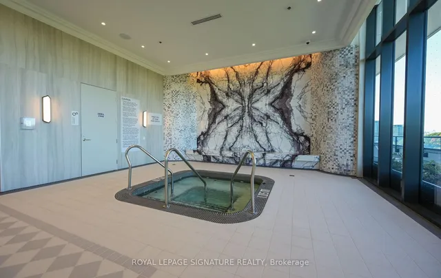 Additional image 36 of 10 In On The Park Dr Unit 105