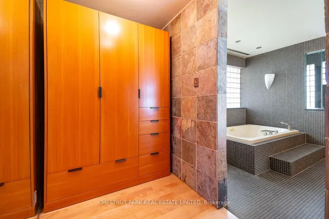 Additional image 27 of 229 Owen Blvd