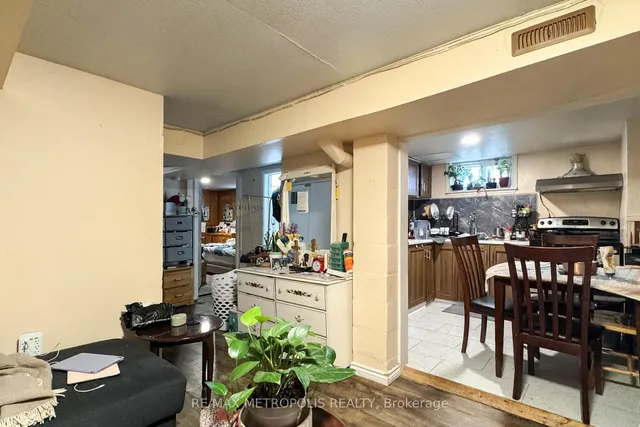 Additional image 31 of 49 Magellan Dr