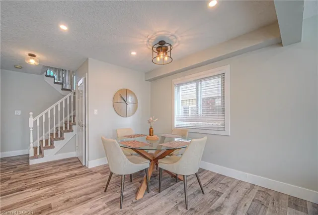 Additional image 8 of 220 Sienna Cres