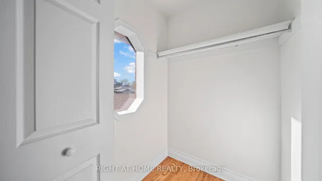Additional image 22 of 17 Glen Meadow Crt