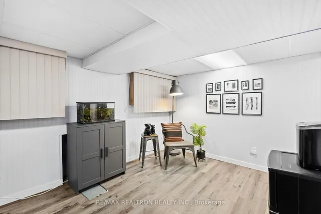 Additional image 33 of 259 Gowan Ave