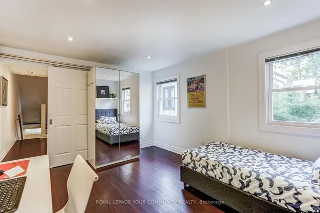 Additional image 29 of 13 Howland Rd