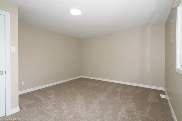 Additional image 20 of 15 Niagara Rd