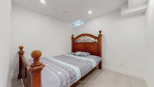 Additional image 32 of 78 Maresfield Dr