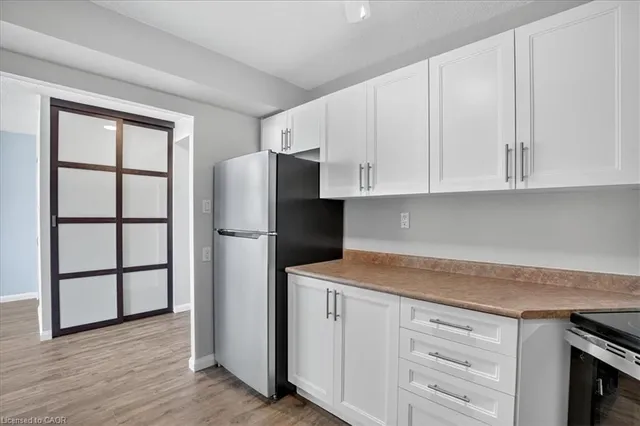 Additional image 14 of 3227 King St Unit 506