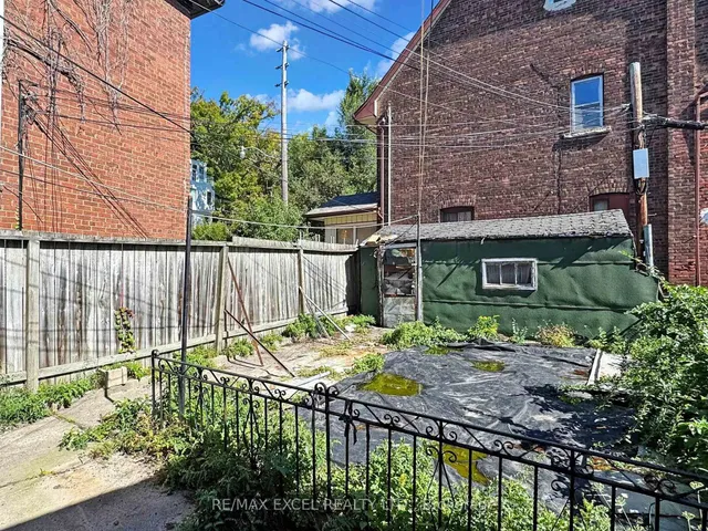 Additional image 34 of 449 Christie St